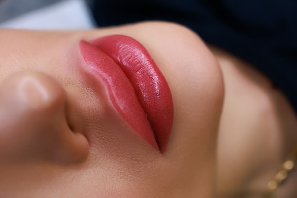 powiększanie ust w Łodzi